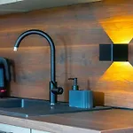 Neu! Modernes Am Larrelter Tief - Balkon, Privatparkplatz & Fire Tv! דירה *