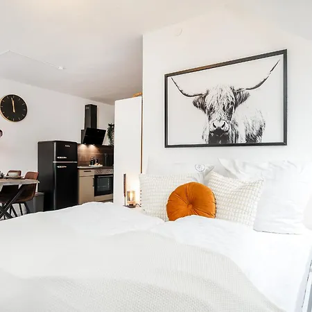 Neu! Modernes Am Larrelter Tief - Balkon, Privatparkplatz & Fire Tv! *