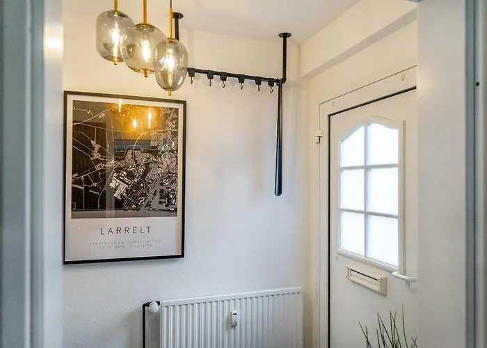 Neu! Modernes Am Larrelter Tief - Balkon, Privatparkplatz & Fire Tv! Lägenhet Emden