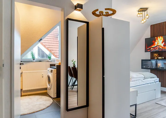 Neu! Modernes Am Larrelter Tief - Balkon, Privatparkplatz & Fire Tv!